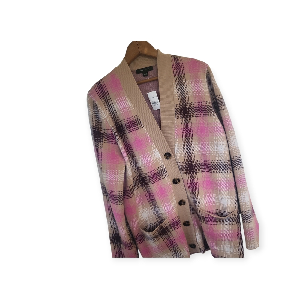 NWT Ann Taylor Preppy Tan & Pink Boyfriend Cardigan Sweater Sz L - Picture 2 of 12